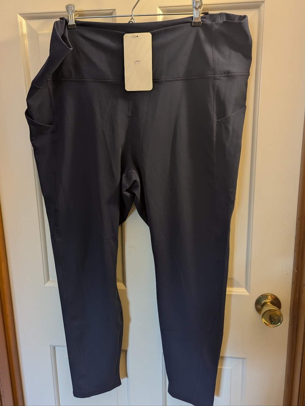 Fabletics Oasis High-Waisted Pocket Legging in Dark Navy Size 3X